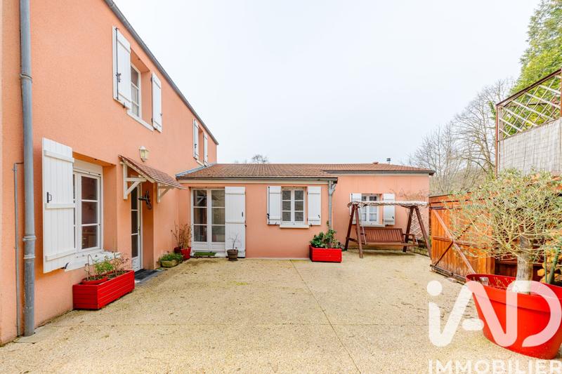 Maison - 110 m² - 5 pièces