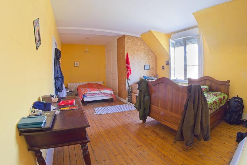 Propriété - 245 m² - 5 pièces