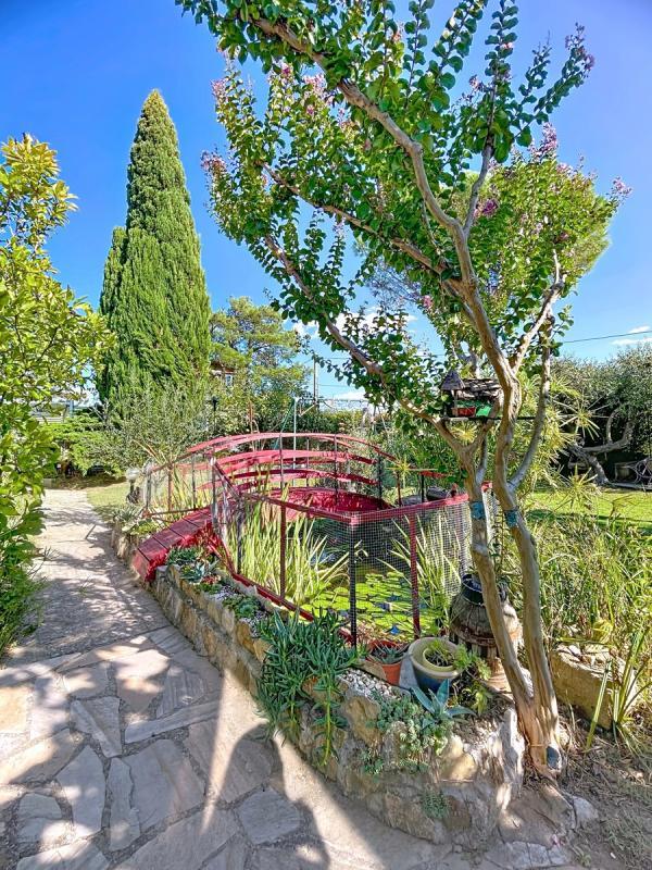 Villa - 212 m² - 7 pièces