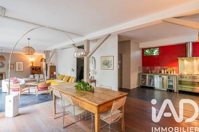 Maison - 310 m² - 8 pièces