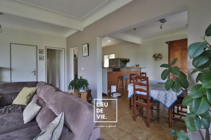 Maison ancienne - 212 m² - 8 pièces