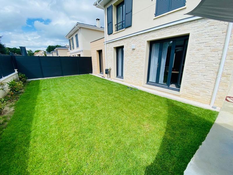 Maison - 101 m² - 5 pièces