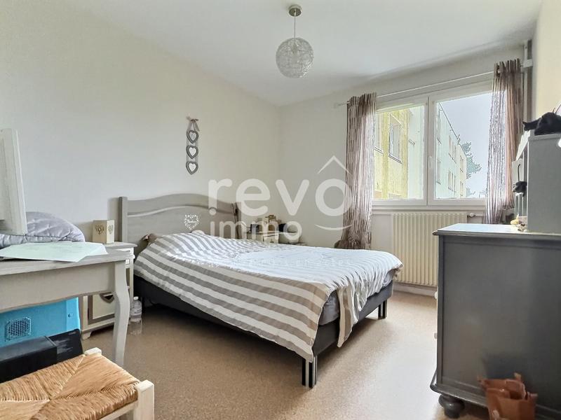 Appartement - 96 m² - 5 pièces