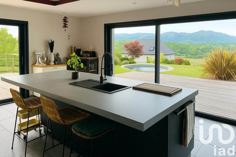 Maison - 165 m² - 5 pièces