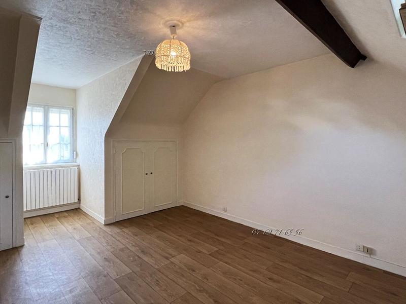 Maison - 146 m² - 7 pièces