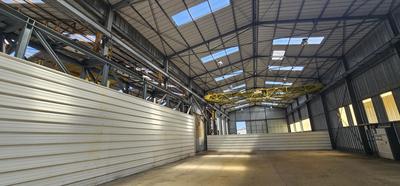 Entrepôt - 2 160 m²