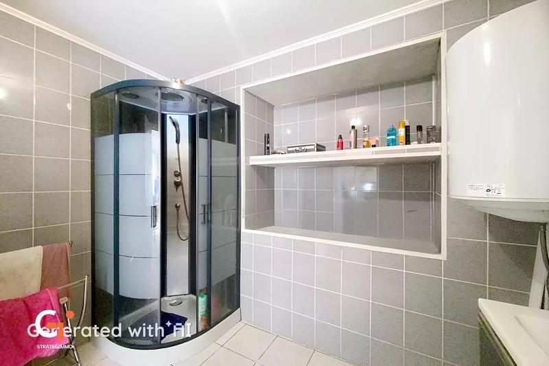 Maison - 94 m² - 4 pièces