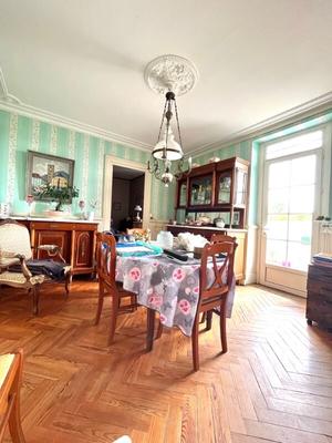 Maison - 130 m² - 6 pièces