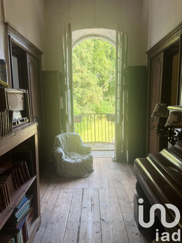 Maison - 713 m² - 16 pièces