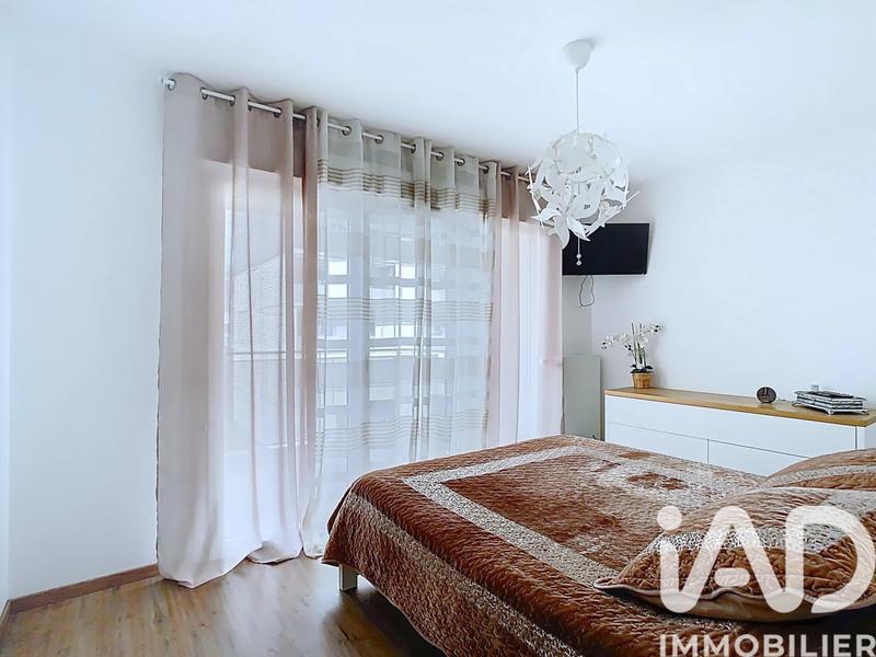 Appartement - 80 m² - 4 pièces