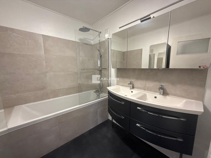 Appartement - 88 m² - 4 pièces