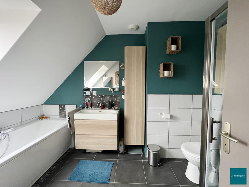 Maison - 100 m² - 4 pièces