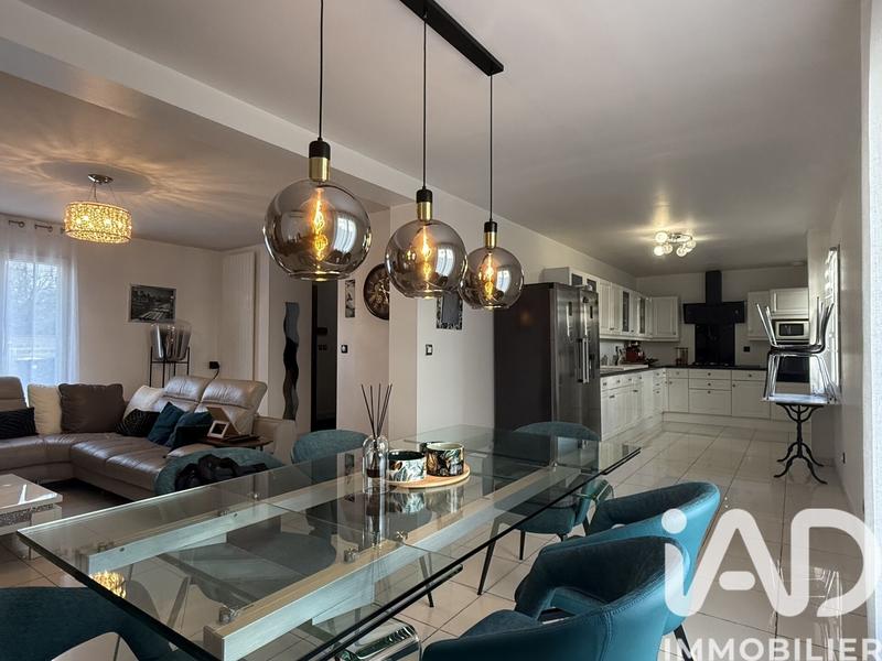 Maison - 155 m² - 7 pièces