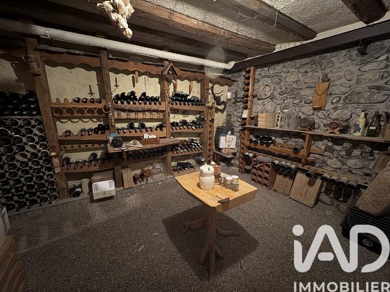 Maison de ville - 181 m² - 9 pièces