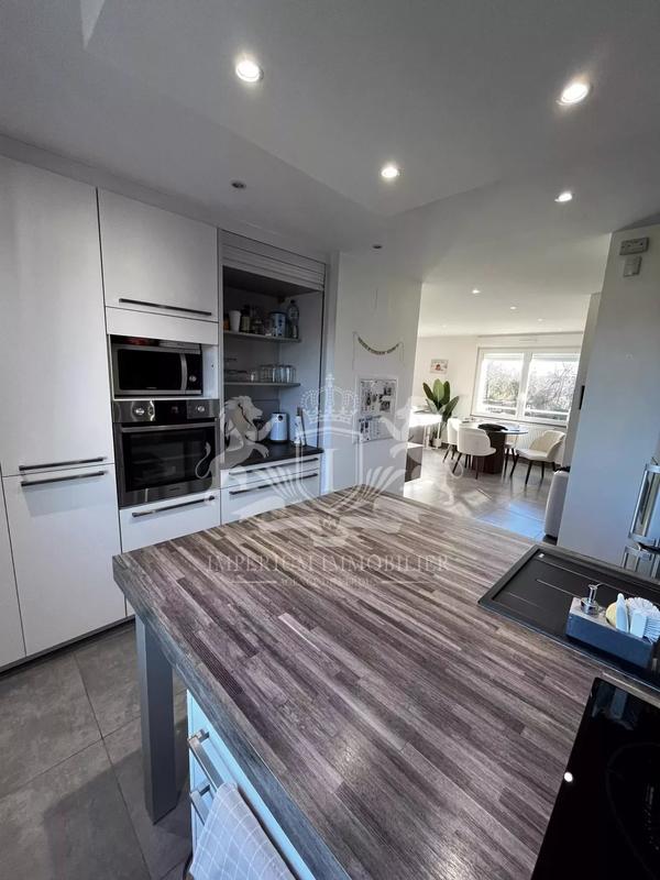 Appartement - 55 m² - 4 pièces