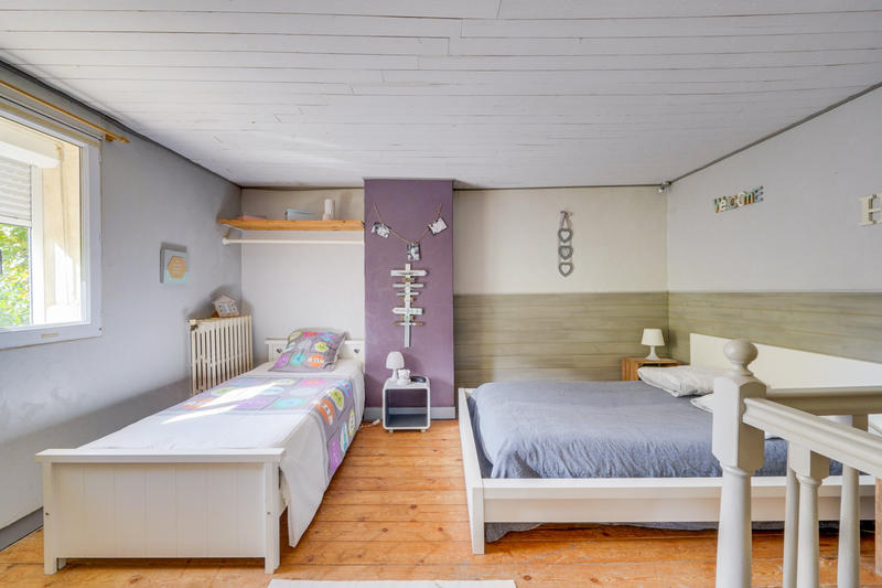 Maison - 167 m² - 8 pièces