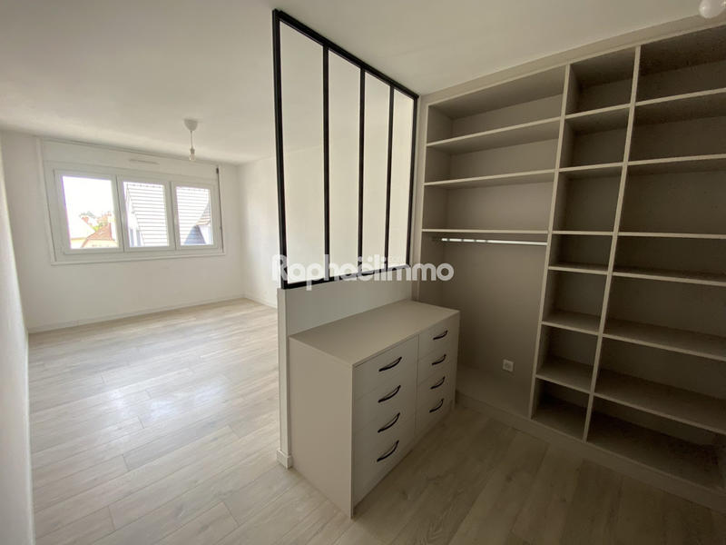 Appartement - 90 m² - 3 pièces