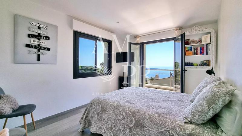 Villa - 185 m² - 7 pièces