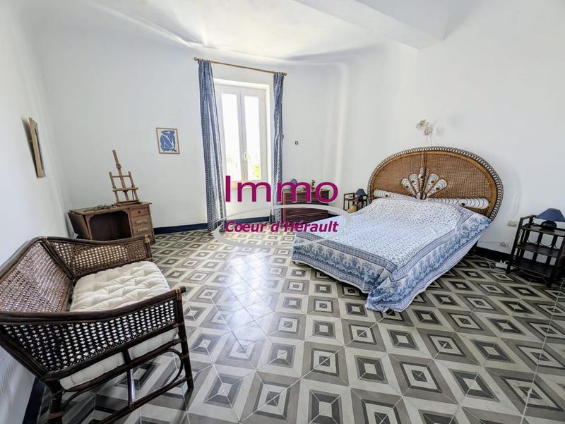 Maison de village - 230 m² - 6 pièces