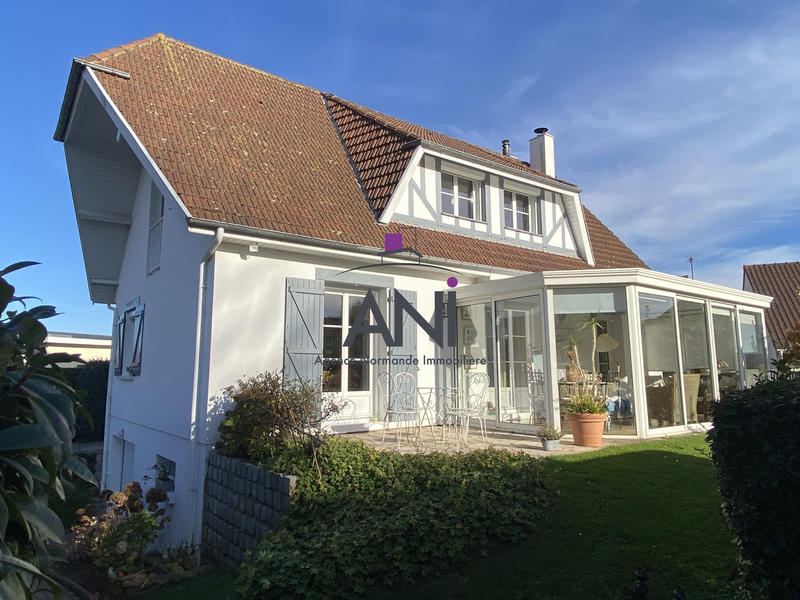 Maison - 178 m² - 7 pièces