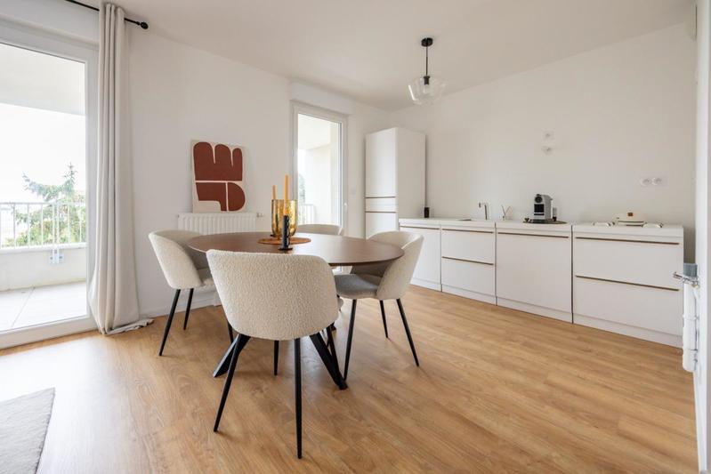 Appartement - 82 m² - 4 pièces