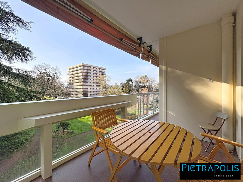 Appartement - 83 m² - 3 pièces