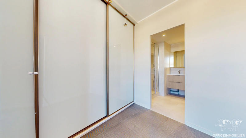 Appartement - 124 m² - 4 pièces