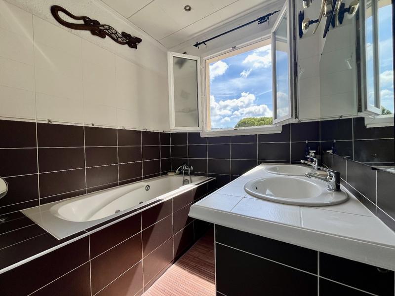 Appartement - 91 m² - 4 pièces