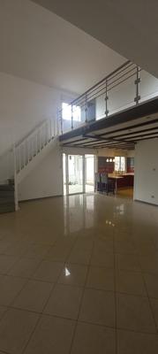 Villa - 181 m² - 4 pièces