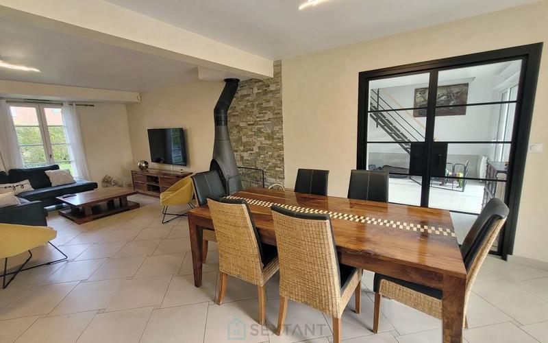 Maison contemporaine - 230 m² - 9 pièces