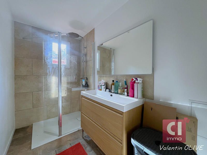 Maison - 185 m² - 8 pièces