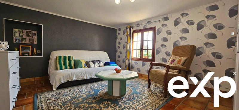 Maison - 410 m² - 11 pièces