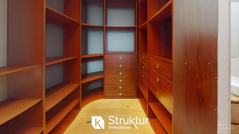 Appartement - 153 m² - 5 pièces