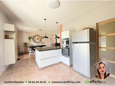 Maison - 157 m² - 7 pièces