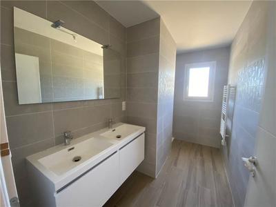 Maison - 97 m² - 4 pièces