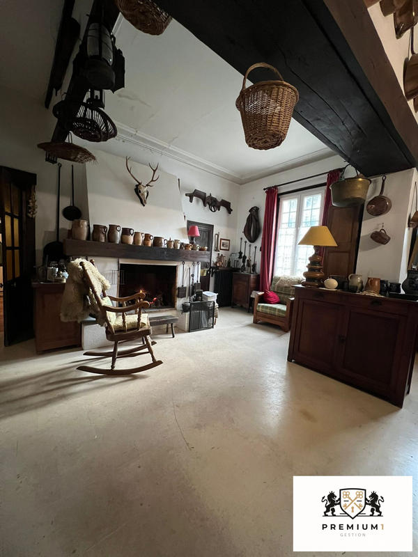 Maison - 161 m² - 6 pièces