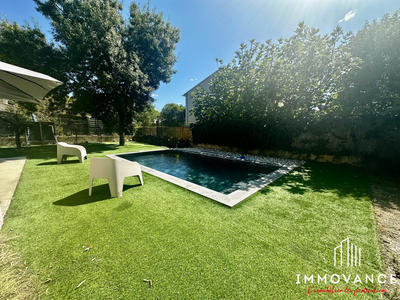 Maison - 95 m² - 4 pièces