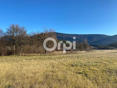 Terrain constructible - 12 840 m²