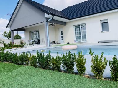 Maison - 149 m² - 6 pièces