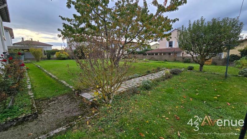 Maison - 90 m² - 5 pièces