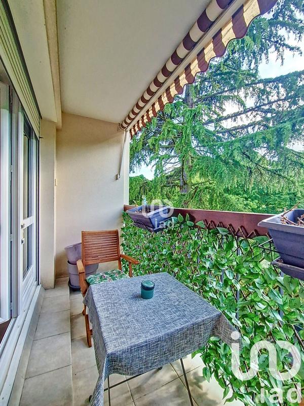 Appartement - 98 m² - 5 pièces