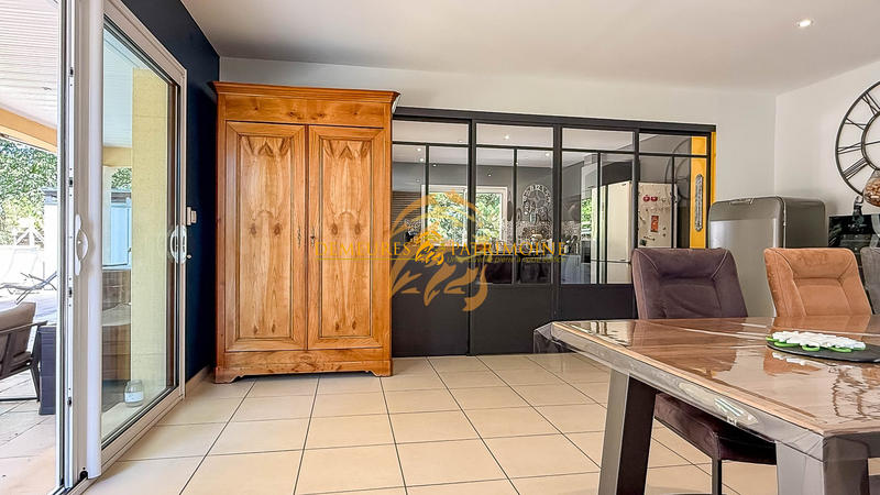 Maison - 193 m² - 5 pièces