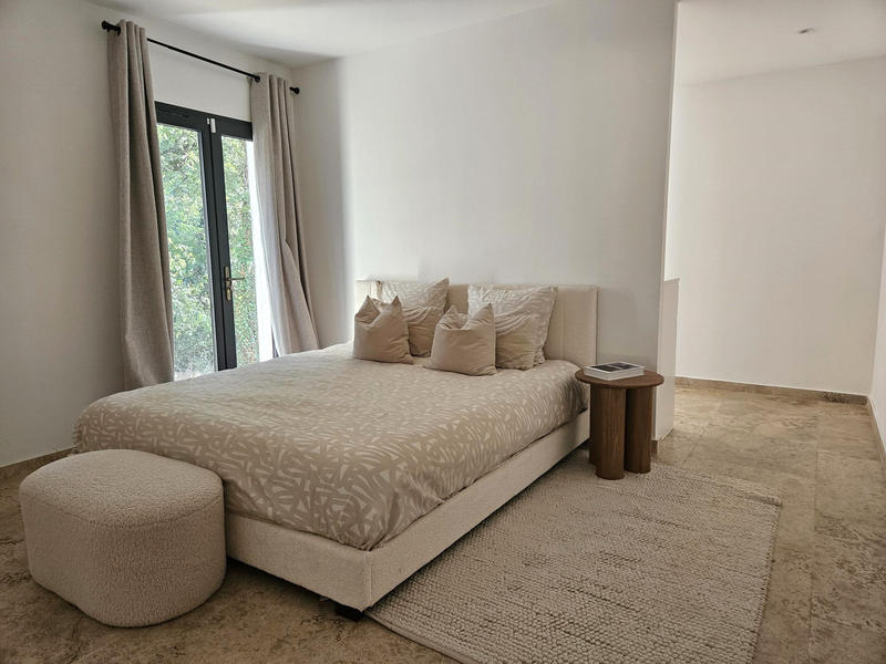 Villa - 180 m² - 5 pièces