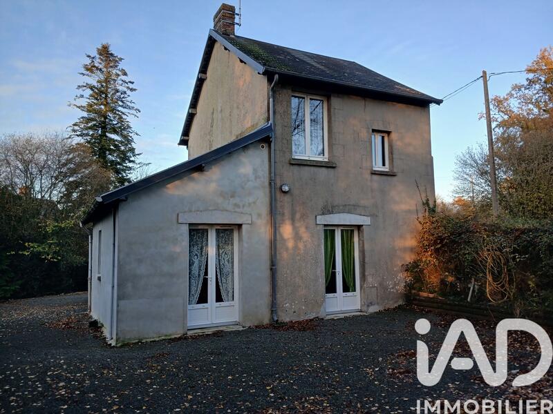 Maison - 212 m² - 11 pièces