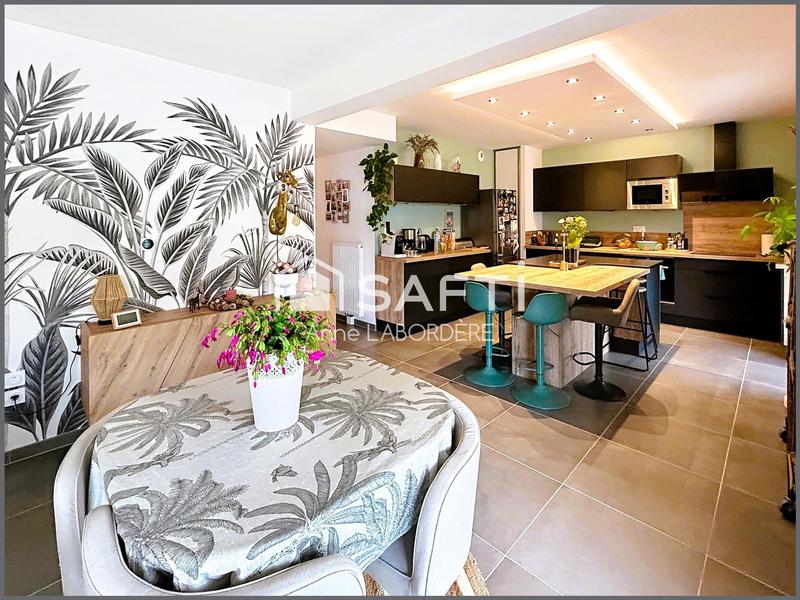 Appartement - 93 m² - 4 pièces