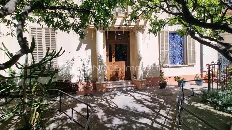 Villa sur toit - 82 m² - 4 pièces