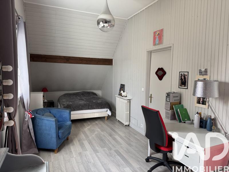 Maison - 175 m² - 8 pièces