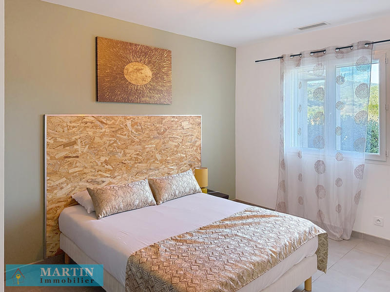 Villa - 250 m² - 10 pièces