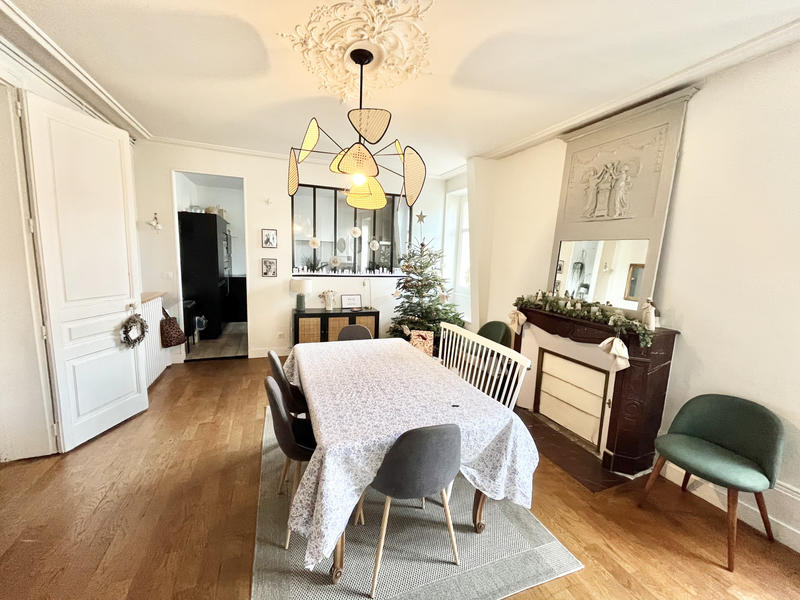 Appartement - 182 m² - 7 pièces