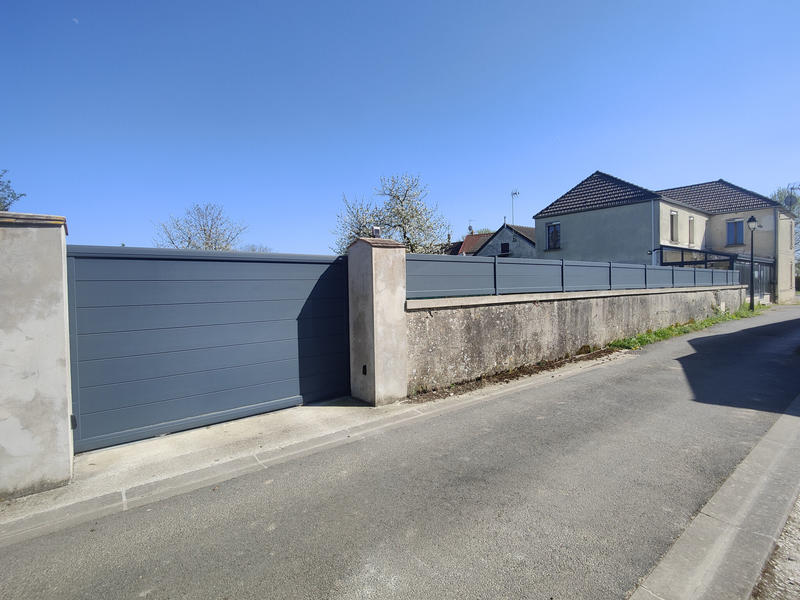 Maison - 229 m² - 8 pièces